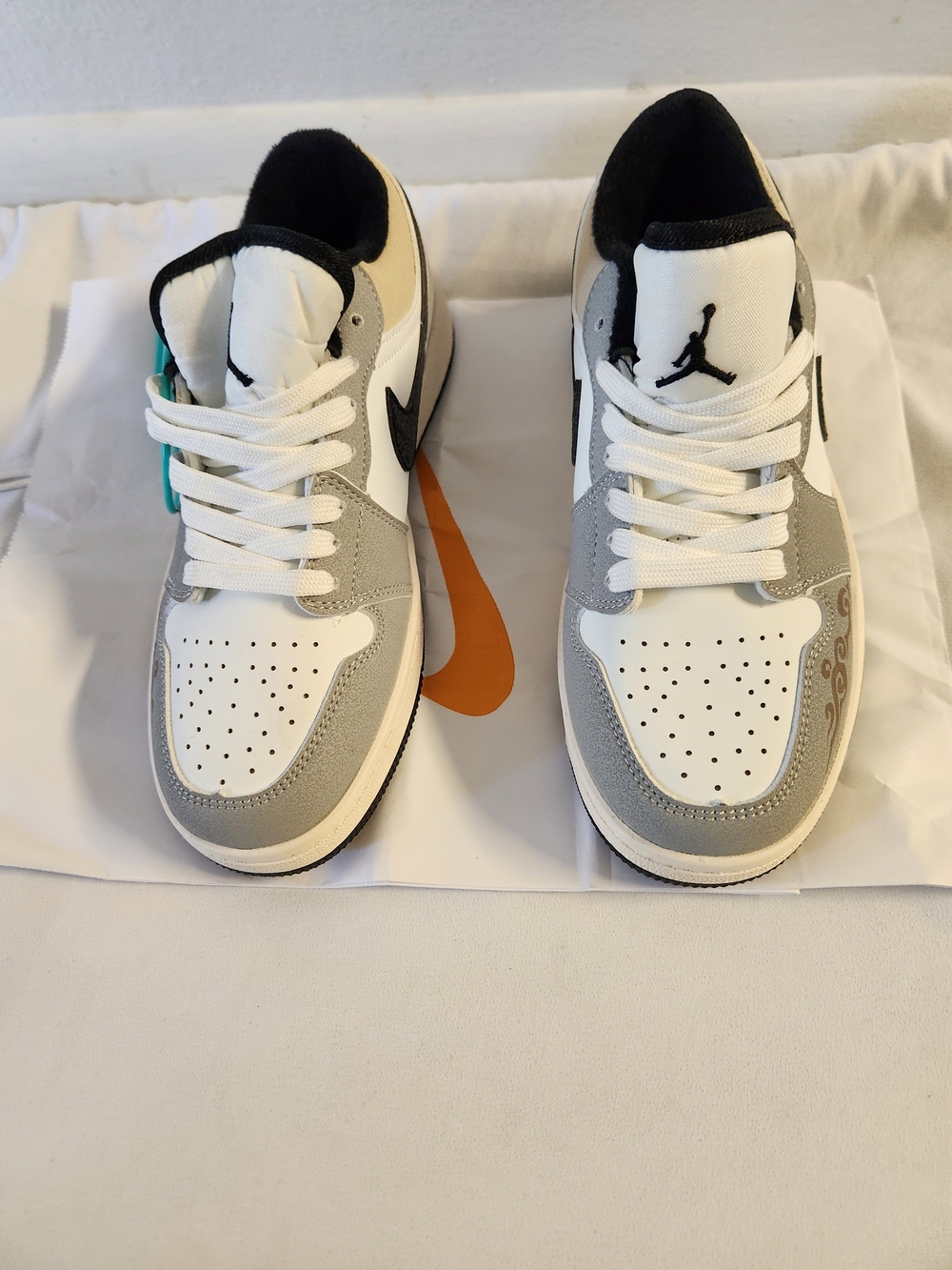 Jordan Low-Top Sneakers in White, Gray & Black